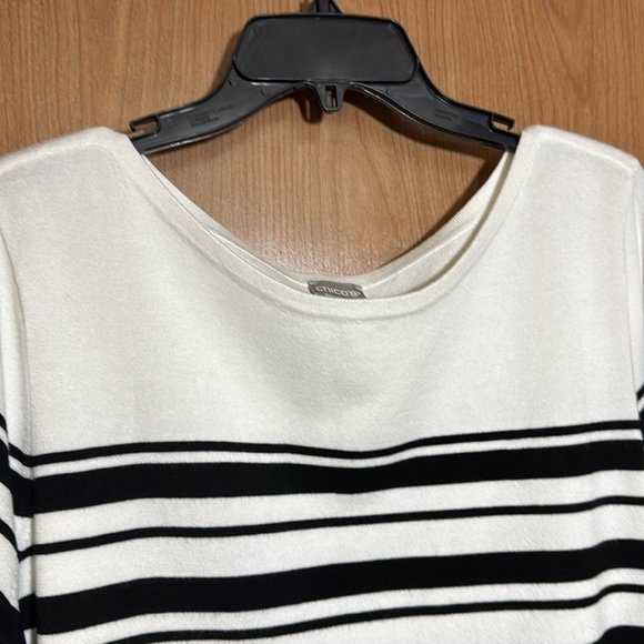 Chico’s Striped Black and White Women's sweater size 3 US size XL - Picture 2 of 5
